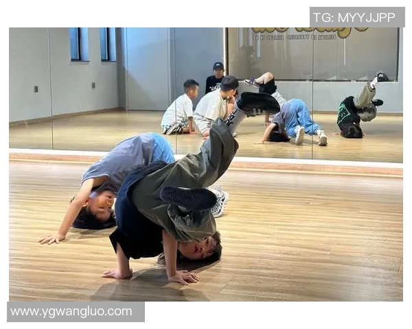 广州街舞队包夹革新探秘：如何引领街舞新潮流与文化变革