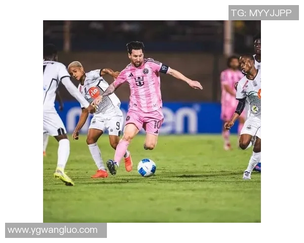 足球明星热衷的刺客鞋揭秘让你在球场上也能尽显风采 足球明星热衷的刺客鞋揭秘让你在球场上也能尽显风采